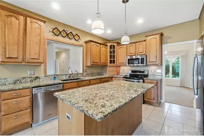 812 Valley View Point, Springboro, OH 45066 - Photo 16