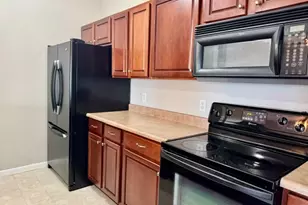 2275 Pinnacle Ct, Fairborn, OH 45324 - Photo 2