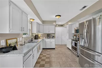 4235 Coach Light Trail, Dayton, OH 45424 - Photo 22