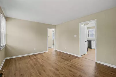 4545 Greenwich Village Avenue, Dayton, OH 45406 - Photo 8