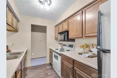 2640 Gladwin Court, Miami Township, OH 45342 - Photo 12