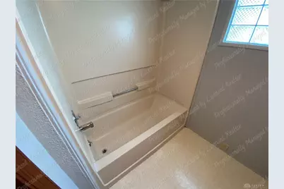 232 E Siebenthaler Avenue, Dayton, OH 45405 - Photo 8