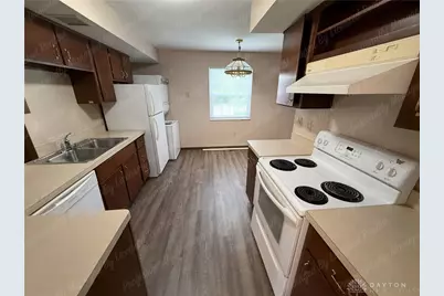 290 E Alex Bell Road #2, Centerville, OH 45459 - Photo 10