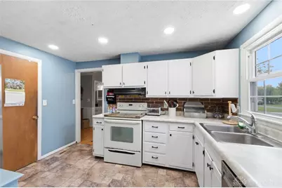 172 East Drive, Dayton, OH 45458 - Photo 6