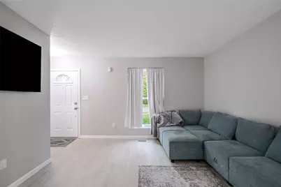 233 N West Street, Xenia, OH 45385 - Photo 2