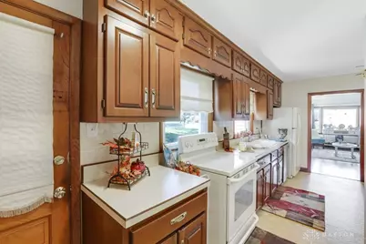 1563 N Detroit Street, Xenia, OH 45385 - Photo 8
