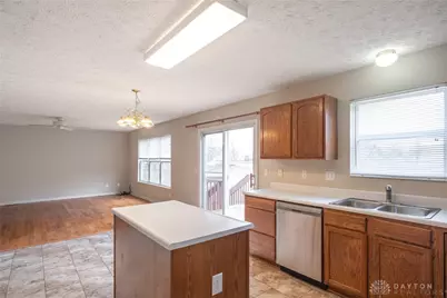 6750 Waterview Way, Huber Heights, OH 45424 - Photo 8