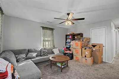 520 Regal Avenue, West Carrollton, OH 45449 - Photo 4