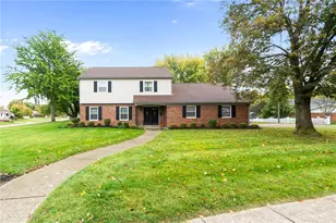 906 Rayberta Dr, Vandalia, OH 45377 - Photo 2