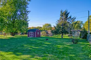 3033 Glenmere Ct, Dayton, OH 45440 - Photo 2