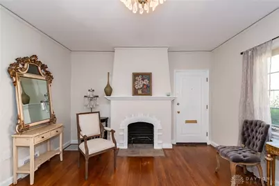 2200 Far Hills Avenue #2, Oakwood, OH 45419 - Photo 4
