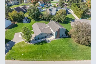 2550 Broken Woods Drive, Troy, OH 45373 - Photo 8