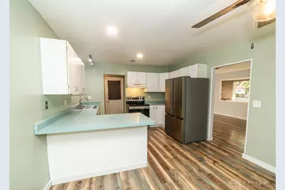 305 Lockheed Drive, Vandalia, OH 45377 - Photo 10