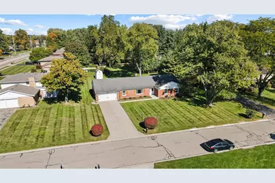 707 Kings Row Avenue, Dayton, OH 45429 - Photo 2