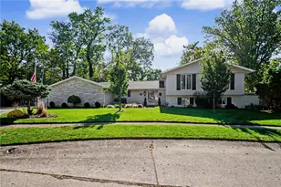 200 Blue Gate Cir, Dayton, OH 45429 - Photo 1