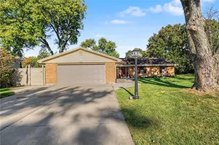 5613 Red Coach Rd, Centerville, OH 45429 - Photo 1