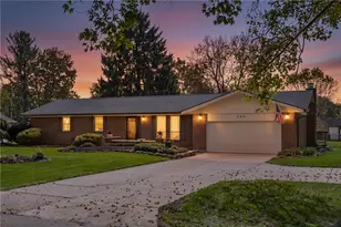 960 Wild Cherry Dr, Dayton, OH 45414 - Photo 1