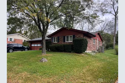 225 Ridgecrest Drive, West Carrollton, OH 45449 - Photo 2