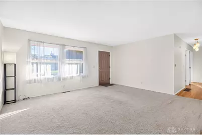 327 Brocone Drive, Vandalia, OH 45377 - Photo 8