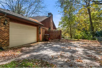 2933 Stauffer Drive, Beavercreek, OH 45434 - Photo 4