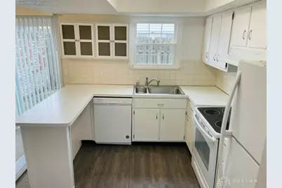 2219 Crew Circle, Dayton, OH 45439 - Photo 6