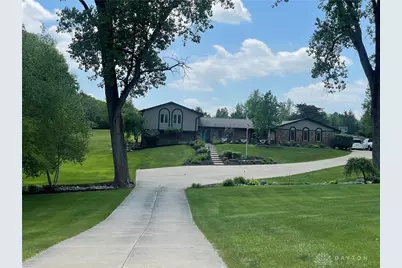 7700 Chambersburg Road, Huber Heights, OH 45424 - Photo 2