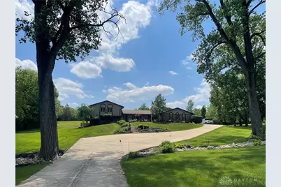 7700 Chambersburg Road, Huber Heights, OH 45424 - Photo 1
