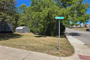 200 W Warren St, Lebanon, OH 45036 - Photo 1