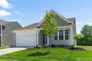 1233 Heathgate Wy, Fairborn, OH 45324 - Photo 1