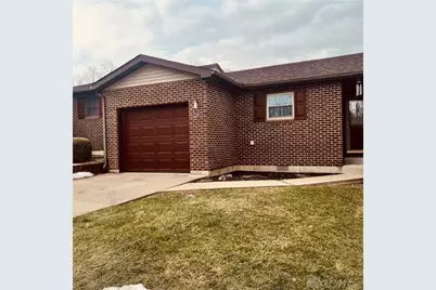 118 1/2 Springlake Avenue #middle, Hillsboro, OH 45133 - Photo 1