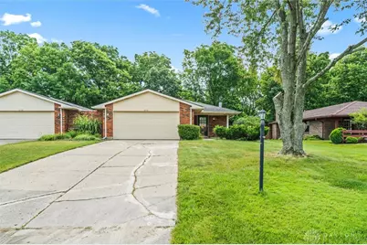 8742-8744 Meadowcreek Drive, Dayton, OH 45458 - Photo 1