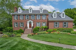 533 Lockerbie Ln, Kettering, OH 45429 - Photo 1