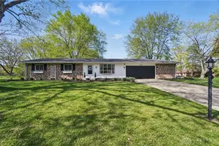 3594 Knollwood Dr, Beavercreek, OH 45432 - Photo 1