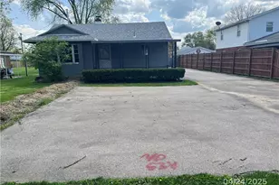 5638 Kitridge Rd, Dayton, OH 45424 - Photo 1