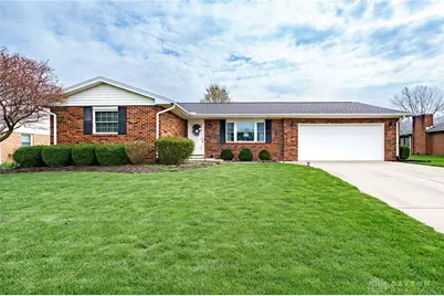 727 Doral Drive, Xenia, OH 45385 - Photo 1