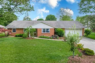 2237 Hazelhurst Ct, Kettering, OH 45440 - Photo 1