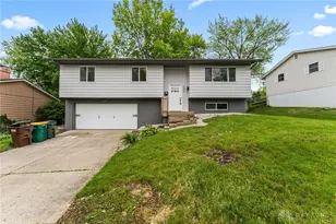 346 Fairway Dr, Fairborn, OH 45324 - Photo 1