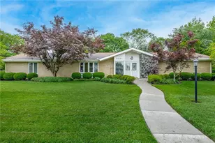 2301 Glenheath Dr, Kettering, OH 45440 - Photo 1