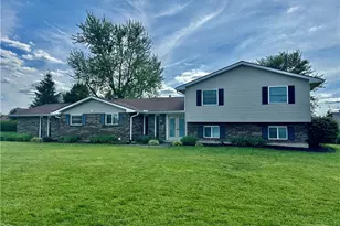 2419 Meadowgreen Dr, Beavercreek, OH 45431 - Photo 1