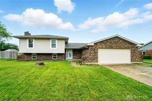 311 Rankin Dr, Englewood, OH 45322 - Photo 1