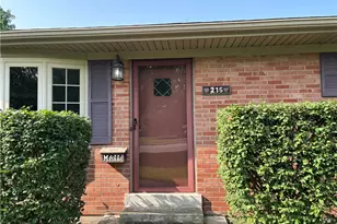 215 W Martindale Rd, Englewood, OH 45322 - Photo 1