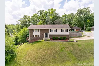 500 Lincoln Green Drive, West Carrollton, OH 45449 - Photo 1