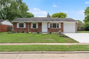 2960 Wyoming Dr, Xenia, OH 45385 - Photo 1