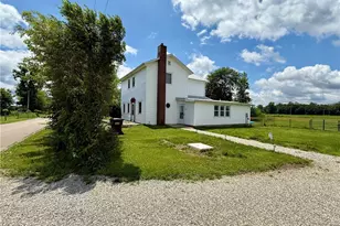 10995 Rockridge Rd, Lewisburg, OH 45338 - Photo 1