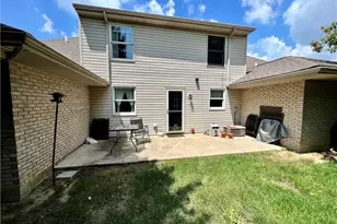 1734 Washington Landing Dr, Eaton, OH 45320 - Photo 1