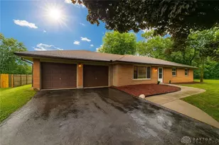 4240 Wilmington Pike, Dayton, OH 45440 - Photo 1