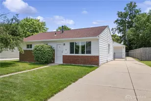 442 Kirkwood Dr, Fairborn, OH 45324 - Photo 1