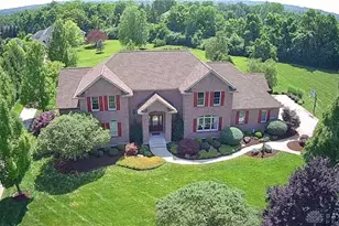 1962 Fountain View Dr, Dayton, OH 45414 - Photo 1