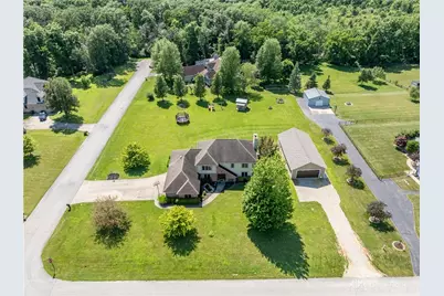 2385 Ashbrook Drive, Springfield, OH 45502 - Photo 1