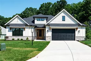 9508 Magnolia Ct, Centerville, OH 45458 - Photo 1